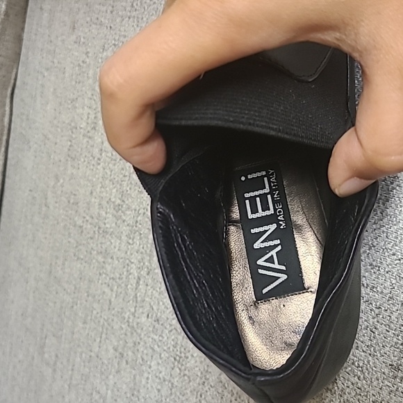 Black ankle booties - Picture 3 of 3